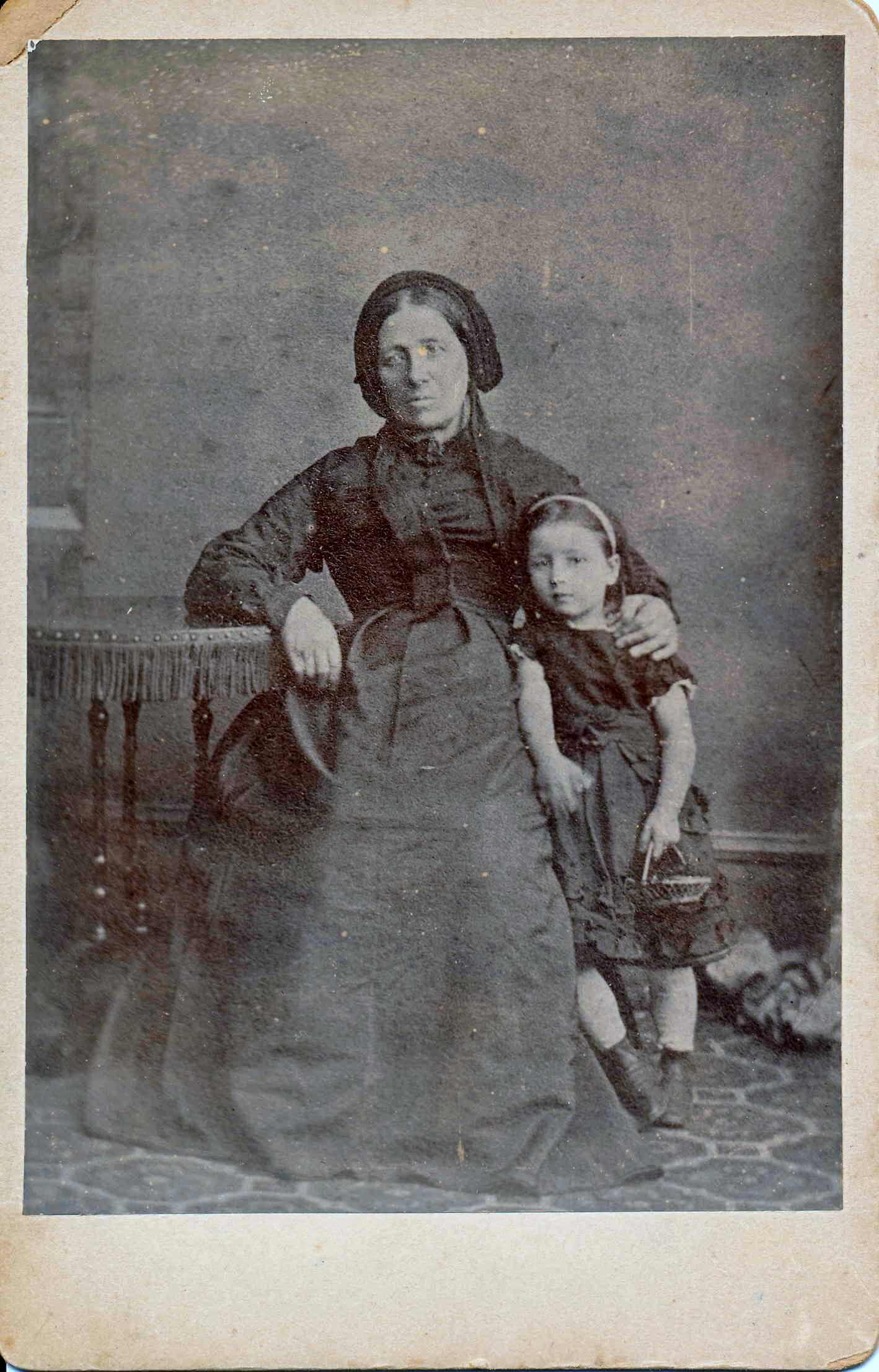 annie-caroline-fisher-1867-1938-born-on-combe-down-and-her-mother-mary-hibberd-1838-1902