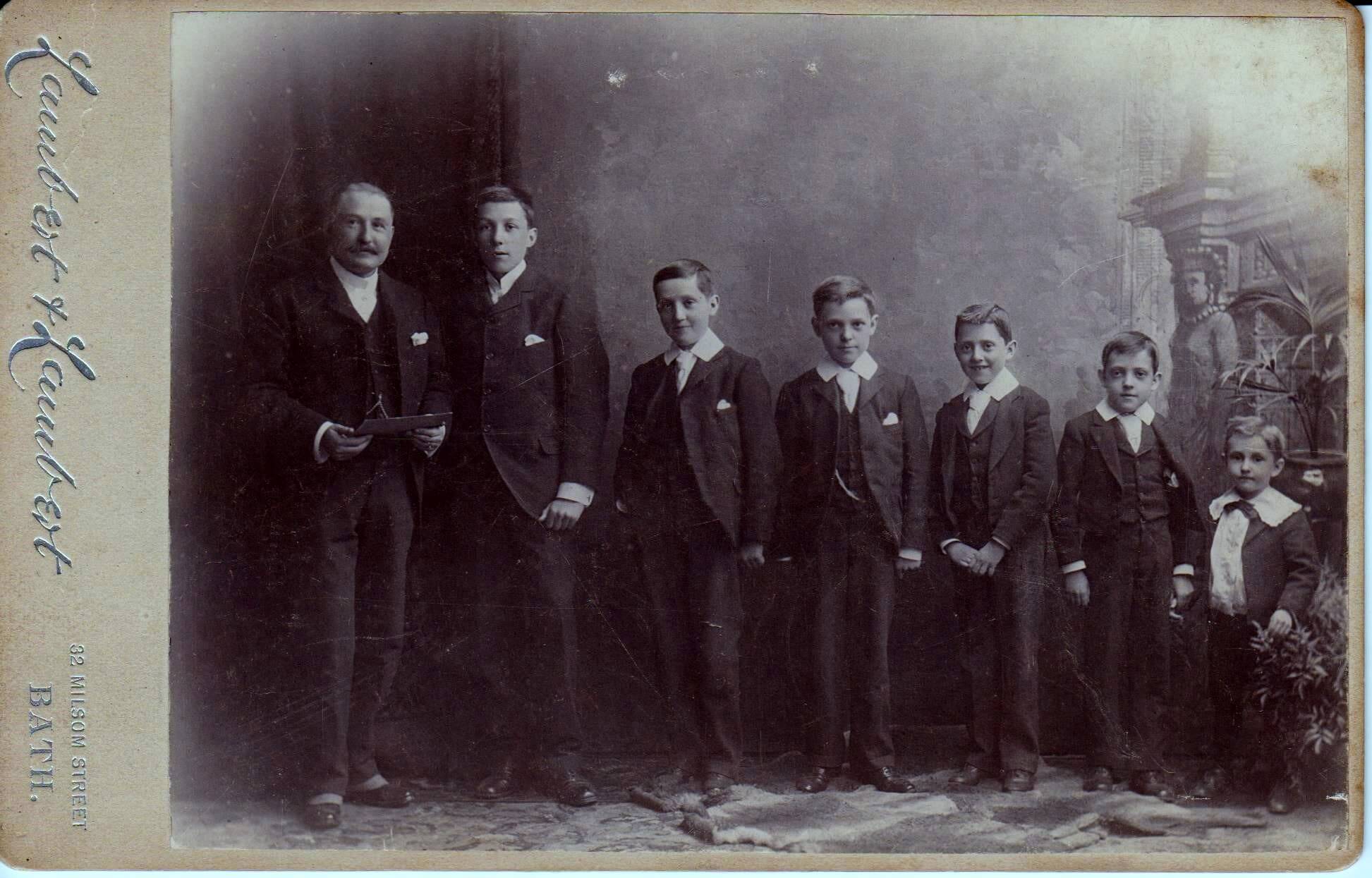 francis-henry-milsom-with-his-sons-cecil-francis-algernon-charles-stroud-eric-sidney-harry-lincoln-edward-winfrid