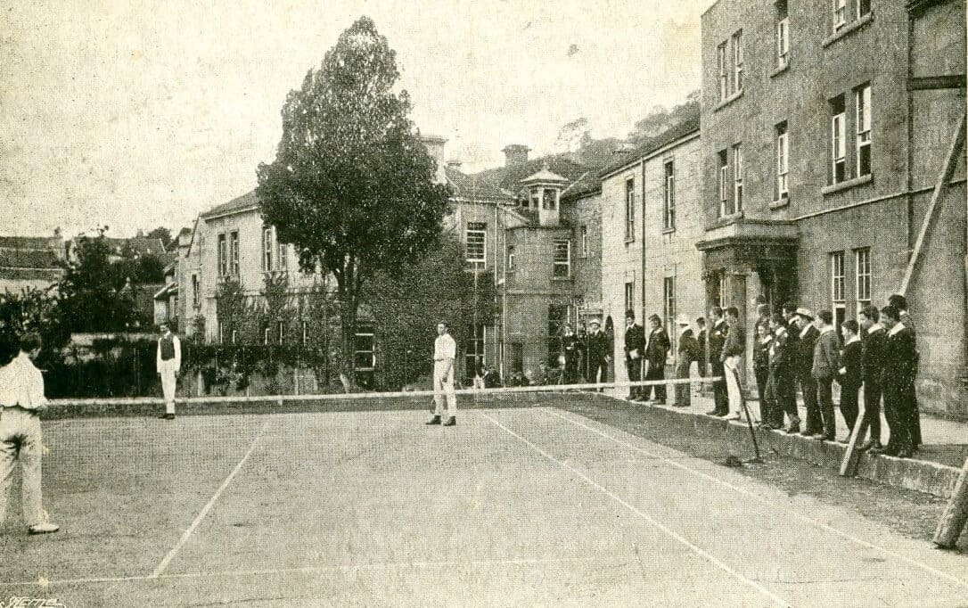 tennis-at-monkton-combe-school-1920s