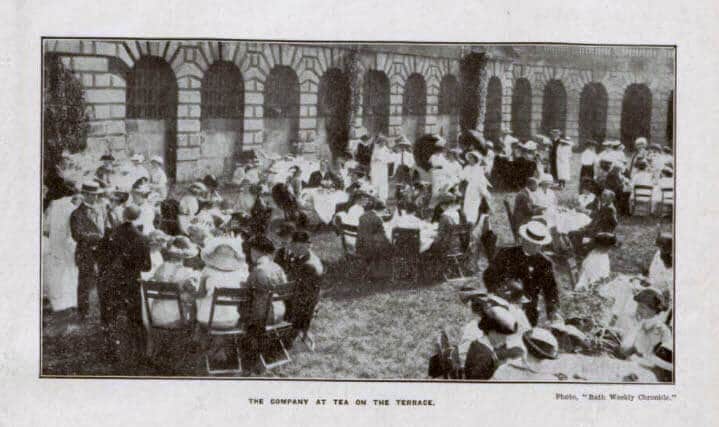 canadian-teachers-on-the-terrace-at-prior-park-bath-chronicle-and-weekly-gazette-saturday-2-august-1913