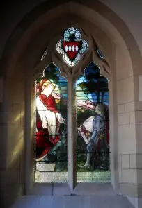 holy trinity church memorial window for capt charles john odinel daubeney 1895 1917 204x300