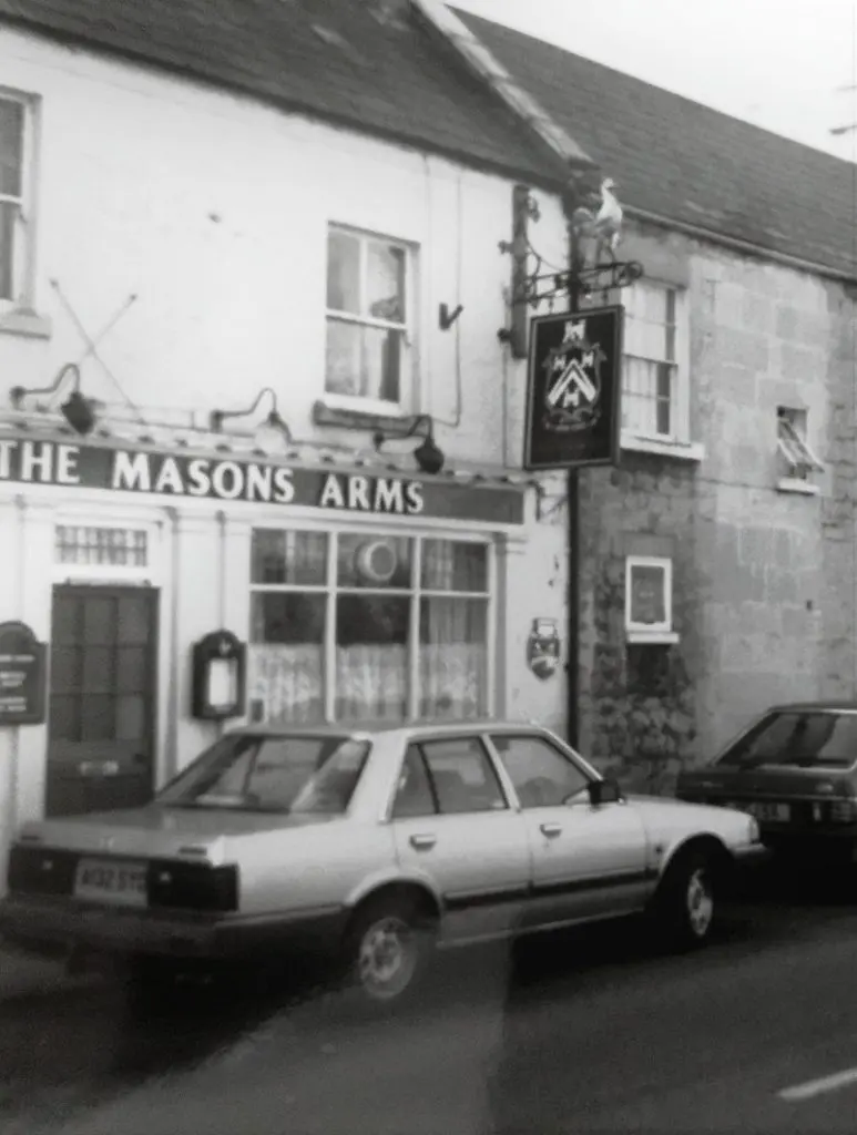 masons arms combe down 1980s 773x1024